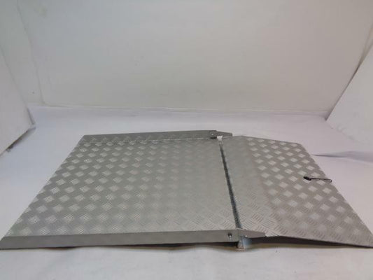 NEW FEAL DRIVE IN RAMPS FOLDABLE RAMP 32X30 DI2080 BSR