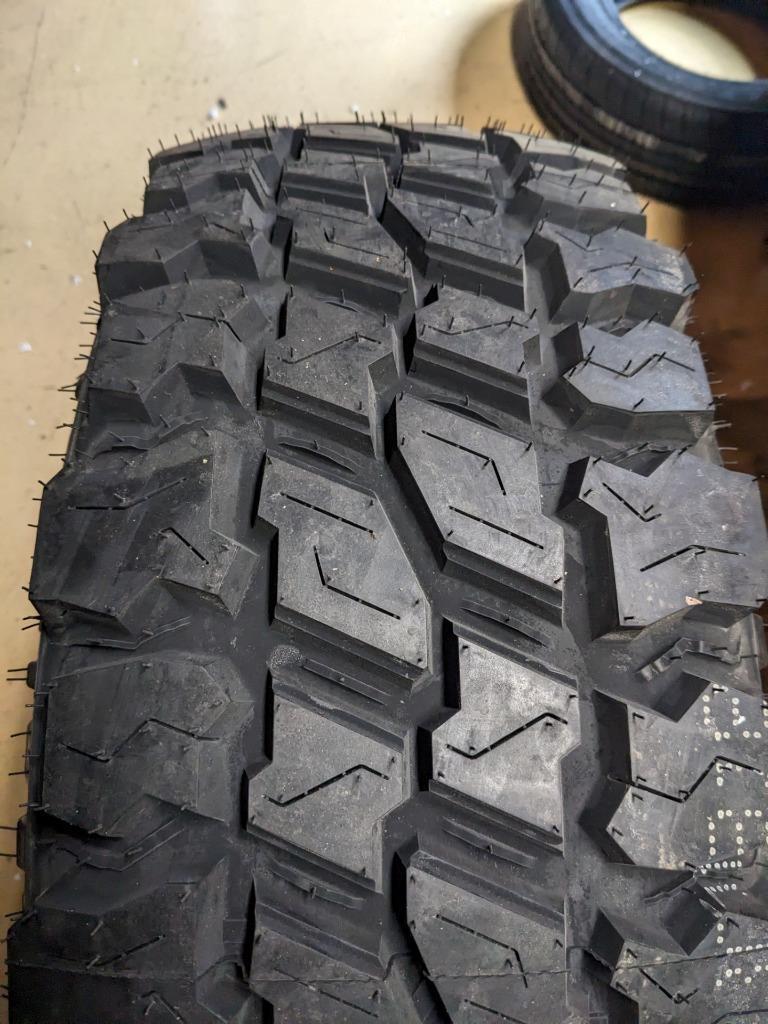 MUD CLAW COMP MTX LT 275 65 18 123/120Q LRE 10PLY TIRE MTX40 CQ2