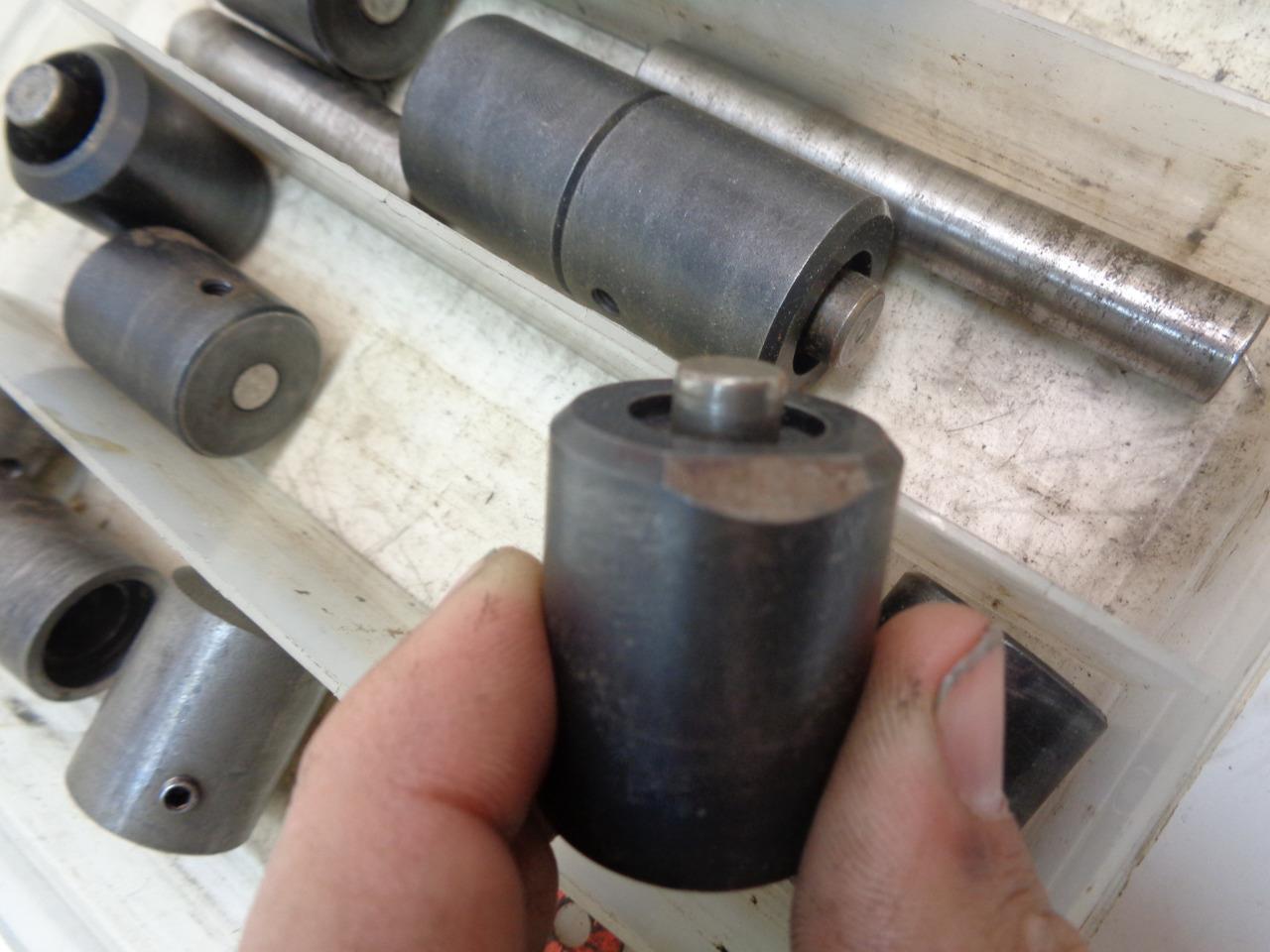 1 USED COMPTECH MISC. SWAGING 22 PC TOOL KIT R22T7