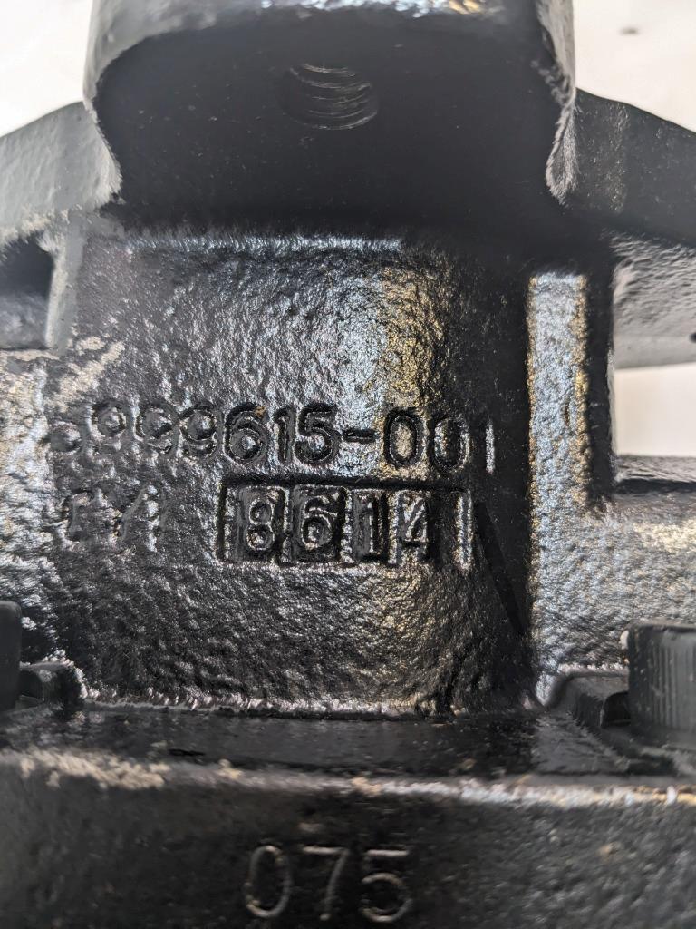 EATON 421AK HYDRAULIC AXIAL PISTON PUMP-BLACK- 421AK02552C #2 NEW H1