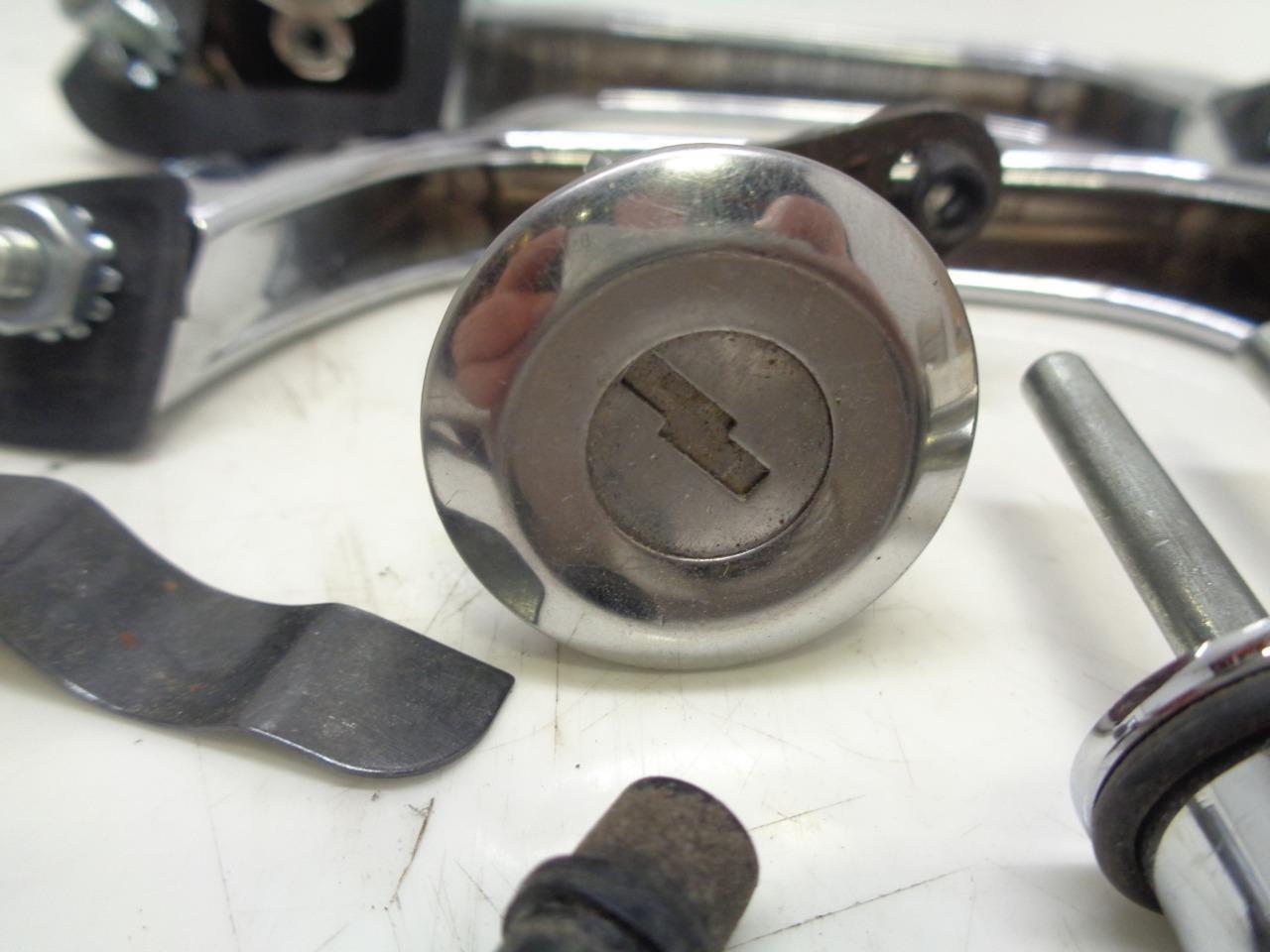 USED SCOTT DRAKE EXTERIOR DOOR HANDLES FOR 1968 FORD MUSTANG C7ZZ-6522404 R18T1