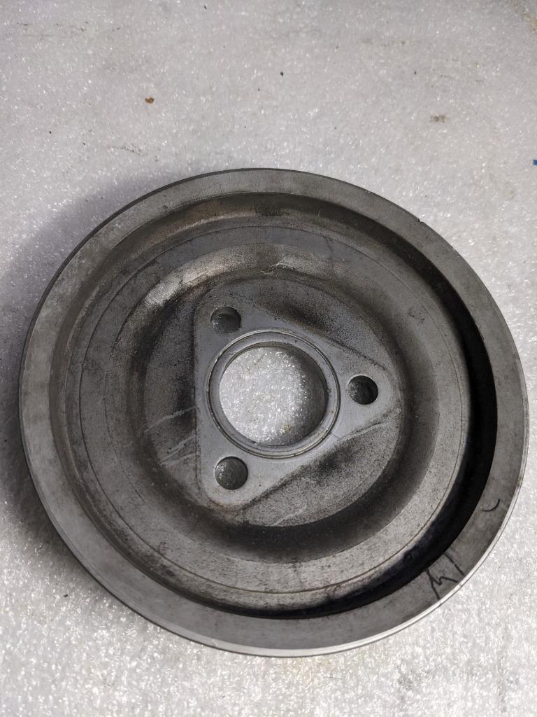 PORSCHE 911/996 POWER STEERING PUMP PULLEY 99614722360 USED 996B.G.L.