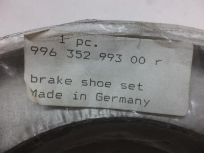 NEW PORSCHE PARKING BRAKE SHOE SET 996 352 993 00 FITS 718,911,918,924&MORE R5TF