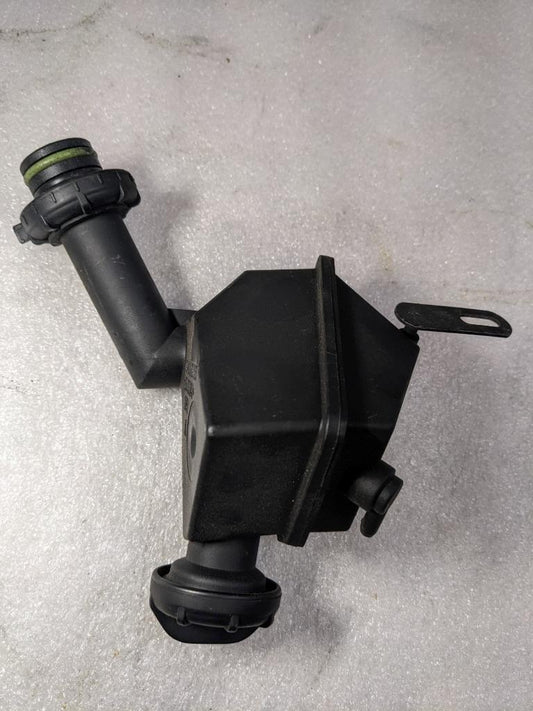 PORSCHE 911/996 POWER STEERING FLUID RESERVOIR TANK USED 996B.G.L.