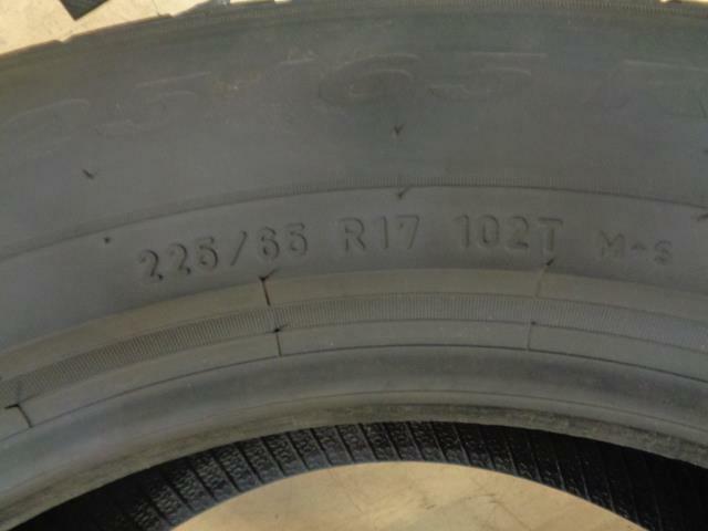 1 NEW PIRELLI SCORPION WINTER  225 65 17 102T TIRE 2272700 Q1