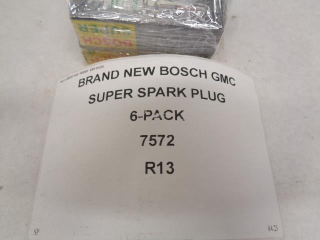 BRAND NEW BOSCH GMC SUPER SPARK PLUG 6-PACK 7572 R13T3