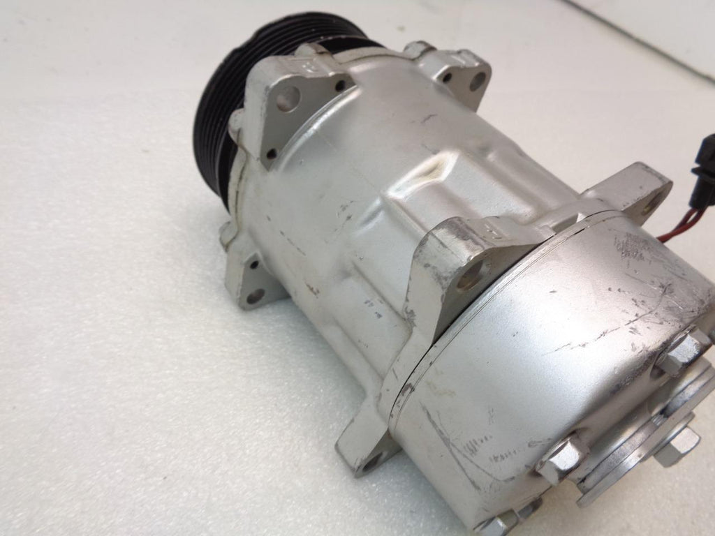 REMANUFACTURED OMEGA 867820 AC COMPRESSOR (UNKNOWN FITMENT) R2