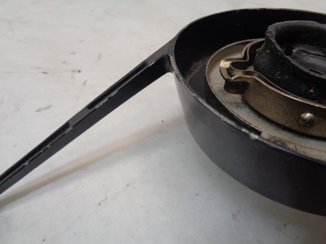 USED PORSCHE 912 911 65-68 STEERING WHEEL HORN BUTTON R21