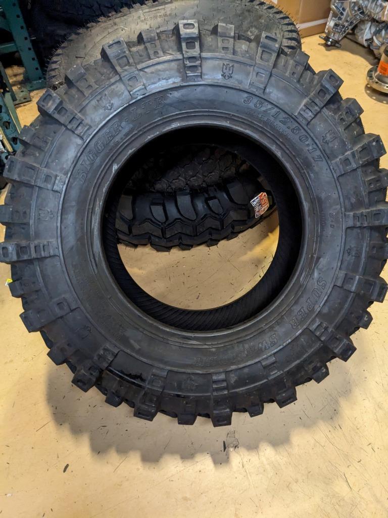 INTERCO BIGGER LTB SUPER SWAMPER 35 12.50 17 LRE 10PLY TIRE INT351217SSLTB CQ2