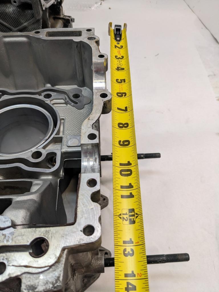 PORSCHE 911/996 3.4L RIGHT AND LEFT SIDE ENGINE BLOCK 9961011510R USED 996BGL2