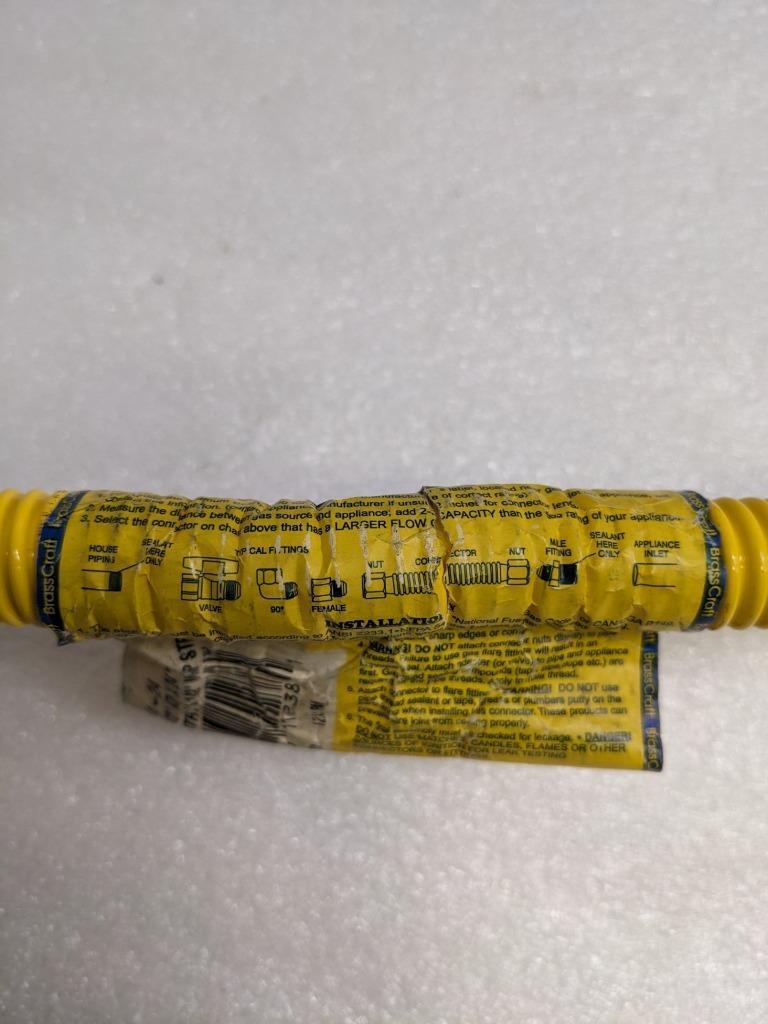 BRASSCRAFT CSSC44-24 PROCOAT SS 24" GAS CONNECTOR 1/2" ID/MIP 5/8" OD NEW R22T2