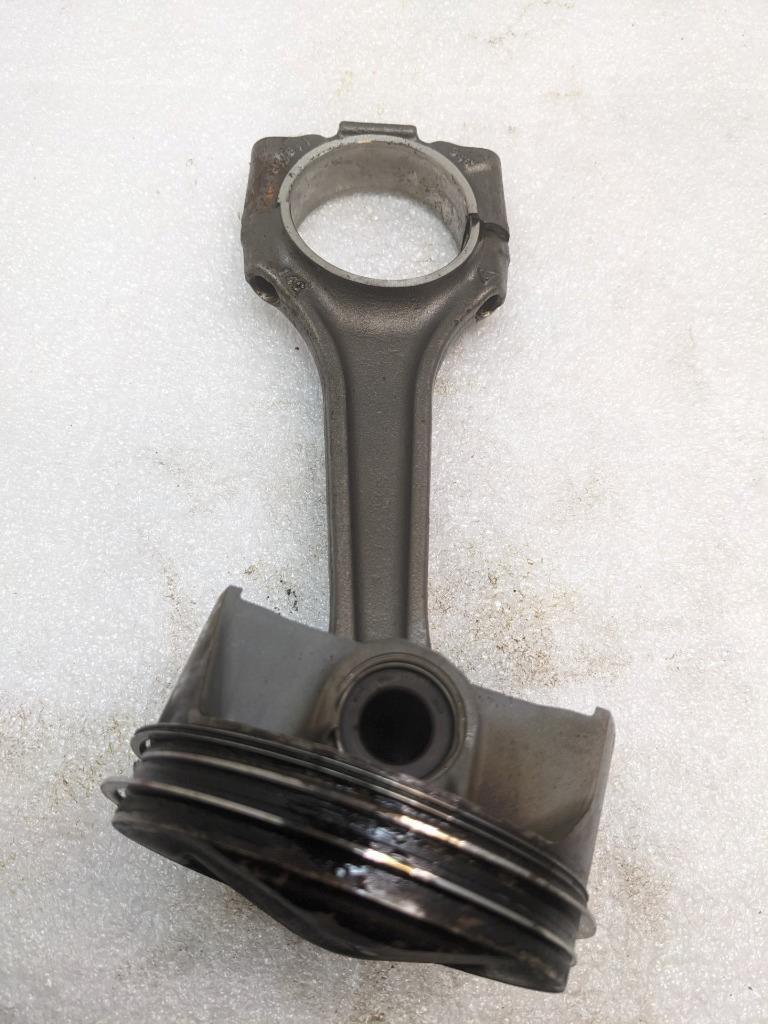 PORSCHE CAYENNE PISTON CONNECTING ROD #6 (CRACKED) 9461191R USED R24
