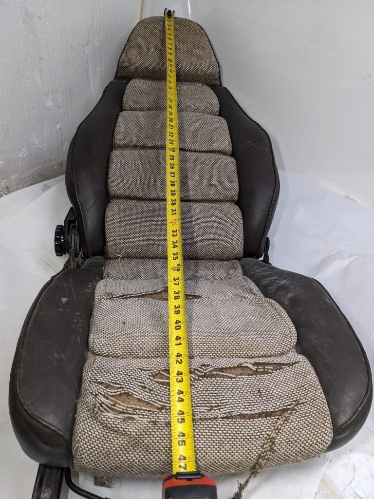 PORSCHE 1981 998 BROWN RECLINING MANUAL SEAT FOR PORSCHE (RIGHT) USED B2