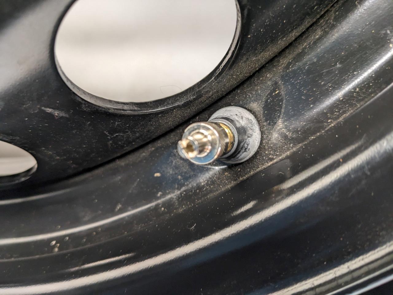 1 SPACEMASTER TIRE 8R0601027 18" x 6" 5 x 112MM  FOR AUDI 11.7314 Q5 SUV B2