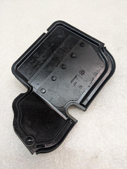 15-18 PORSCHE MACAN OIL TUB BULKHEAD 94610704230 USED R21