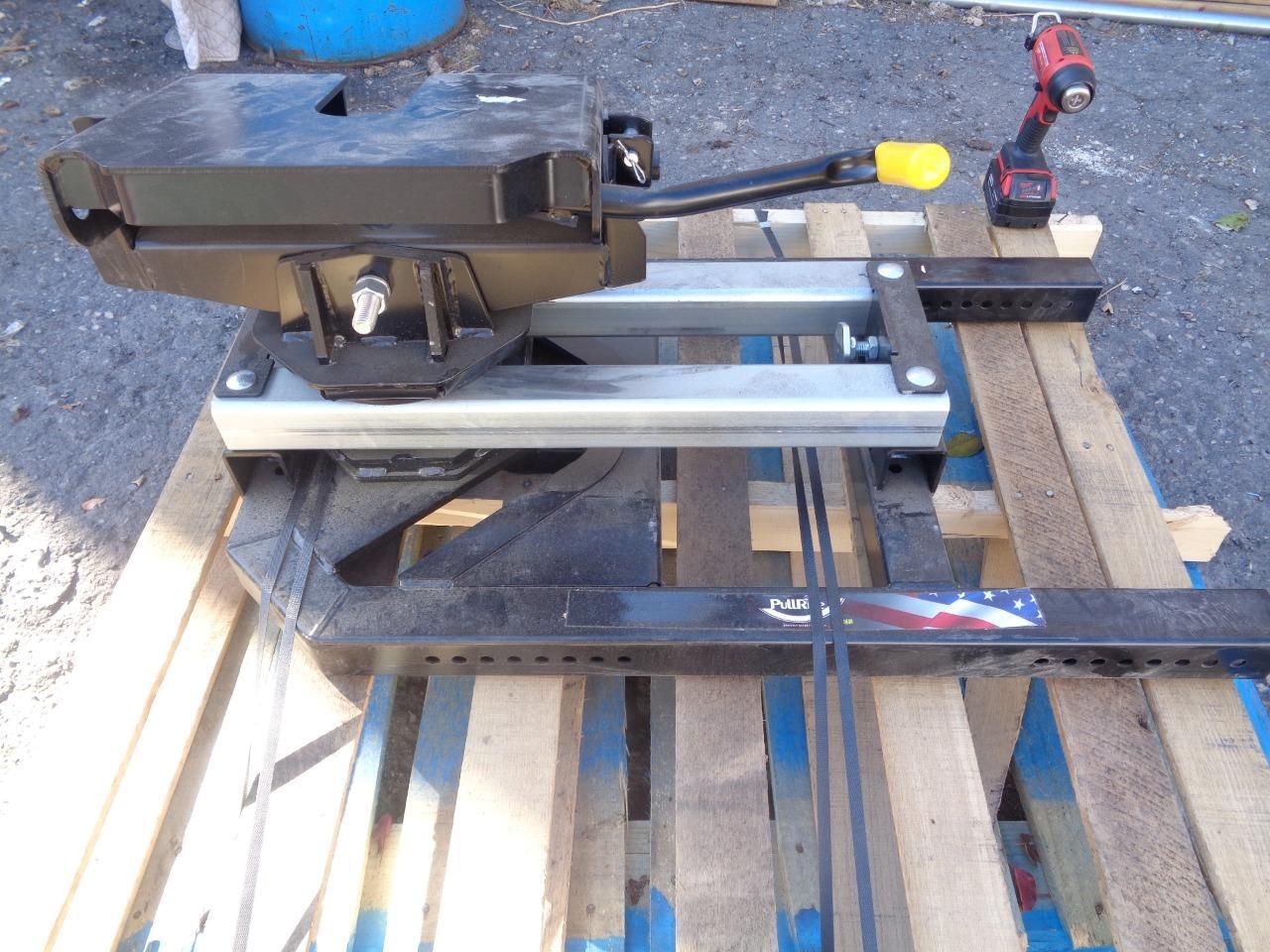 PULLRITE #2900 ISR 20Klbs SUPERGLIDE FIFTH WHEEL HITCH for SHORT BED TRUCKS