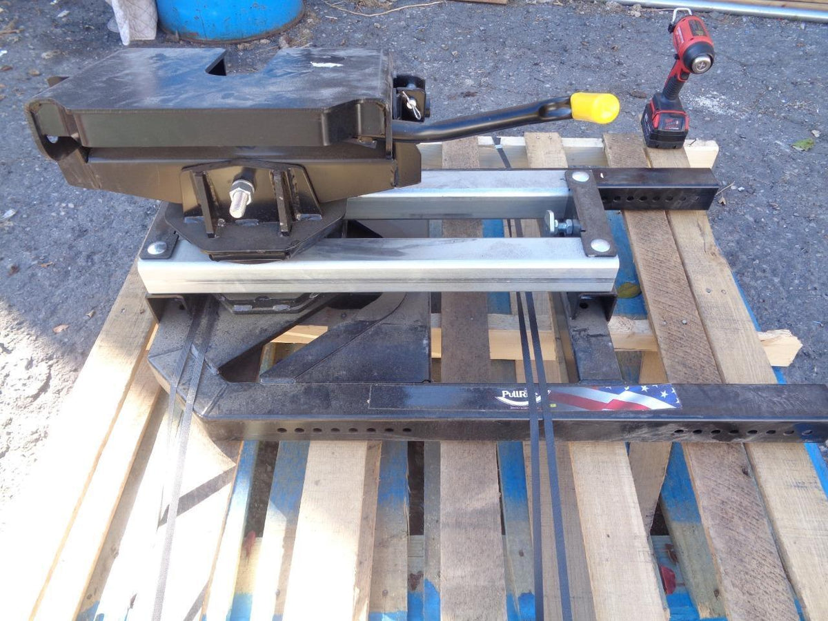 PULLRITE #2900 ISR 20Klbs SUPERGLIDE FIFTH WHEEL HITCH for SHORT BED TRUCKS