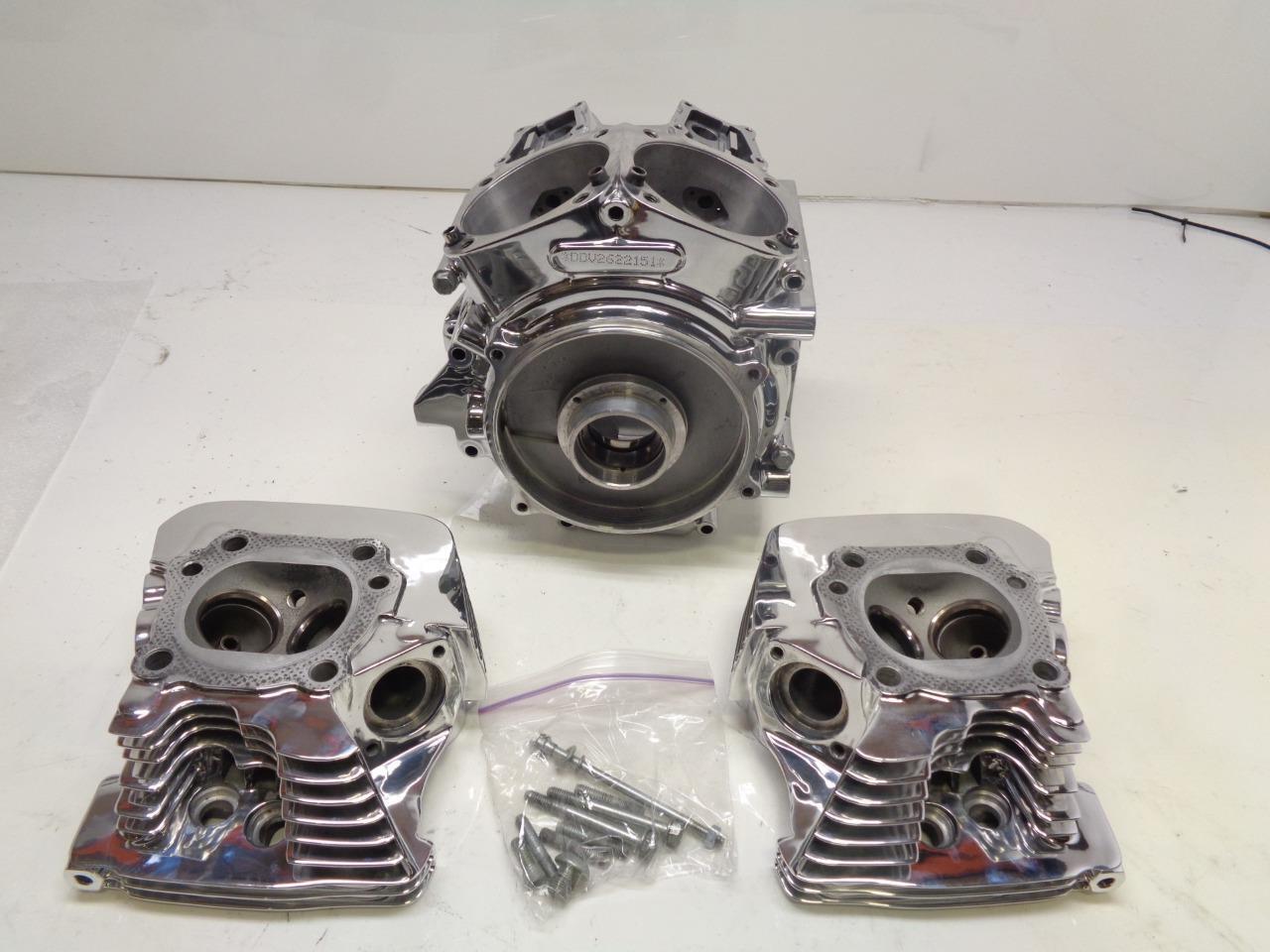 NEW HARLEY DAVIDSON 2001 ROAD KING CRANKCASE & CYLINDER HEADS 24631-99 R15