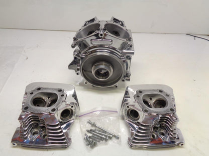 NEW HARLEY DAVIDSON 2001 ROAD KING CRANKCASE & CYLINDER HEADS 24631-99 R15
