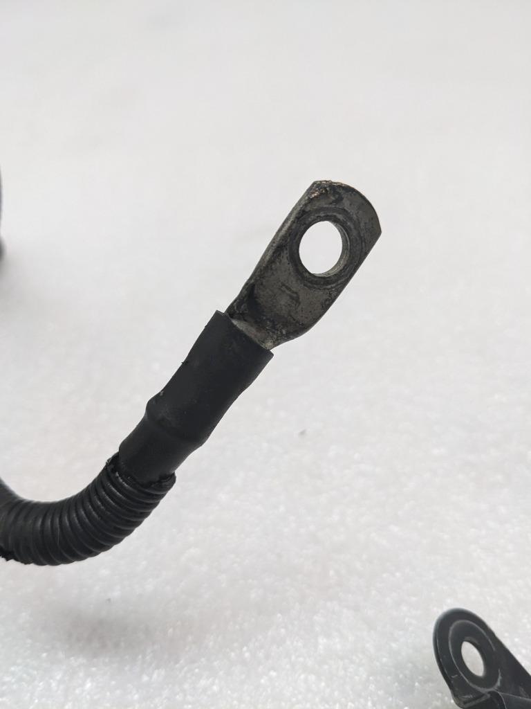 2002 996/911 PORSCHE BATTERY CABLE HARNESS WIRE JUNCTION 99661120300 996BGL2T2