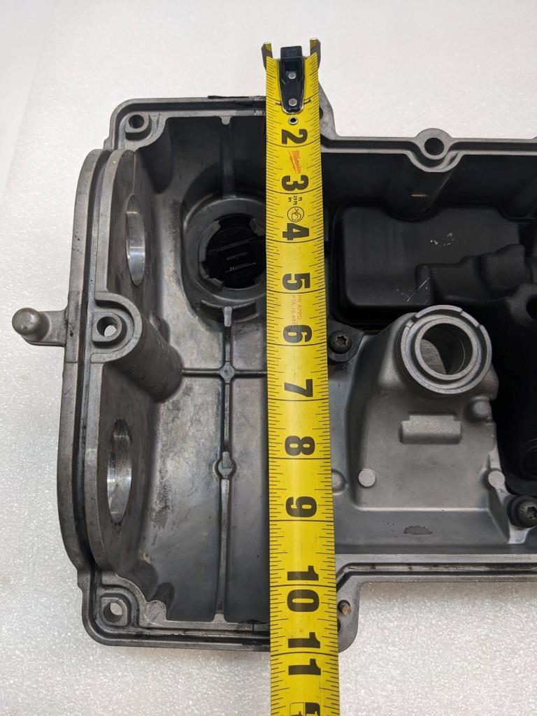 PORSCHE CAYENNE 15-18 RIGHT ENGINE VALVE CYLINDER HEAD COVER 94610513545 R24