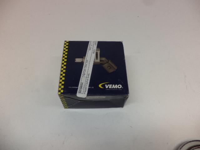 BRAND NEW VEMO HAZARD FLASHER SWITCH V10 73 0132 INT R17T1