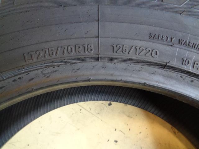 2 NEW ARTIC CLAW WINTER WXI 275 70 18 125/122Q TIRES ARC74 SU16 Q2