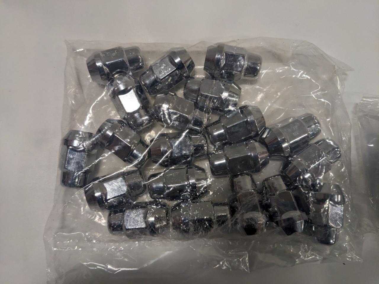 Gorilla Automotive K5L19-00716GR 20 Lug Set 7/16 Acorn 3/4 Hex Drive Chrome R22