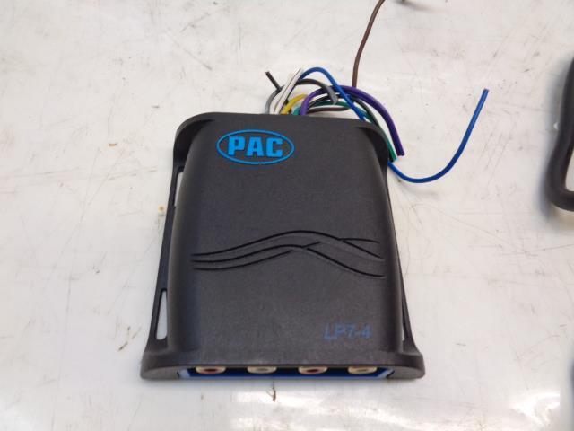 PAC LP7-4 4-CHANNEL OUTPUT INVERTER W/ GENUINE PORSCHE RADIO MEDIA PORT R31T3