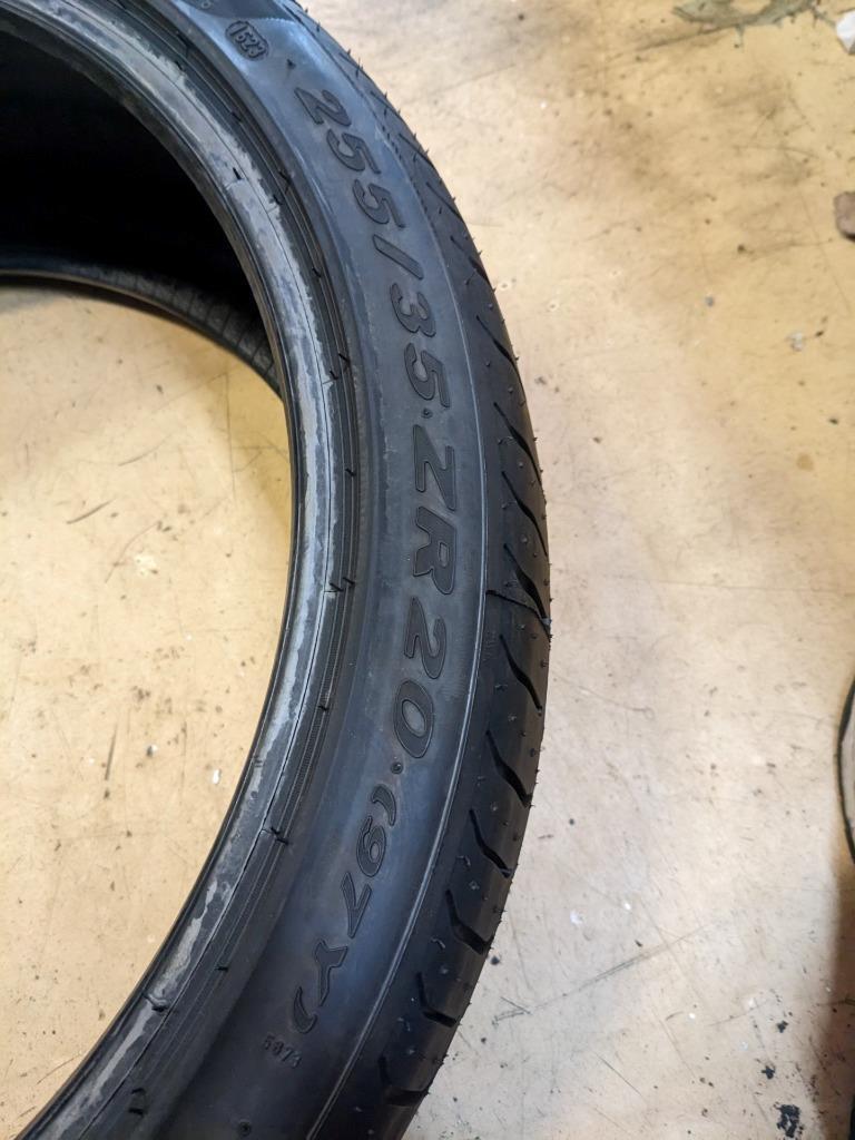2 PIRELLI P ZERO (JRS) JAGUAR P 255 35 20 97Y XL SUMMER TIRES 1837600 CQ3