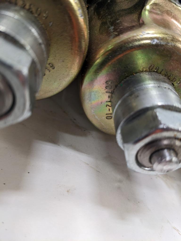 NEW UNIDENTIFIED UNBRANDED HYDRAULIC VALVE BSRG5