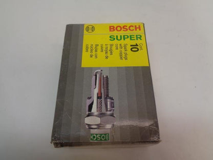 BRAND NEW BOSCH CHEVY GMC SUPER SPARK PLUG 10 PACK 7579 R13T3