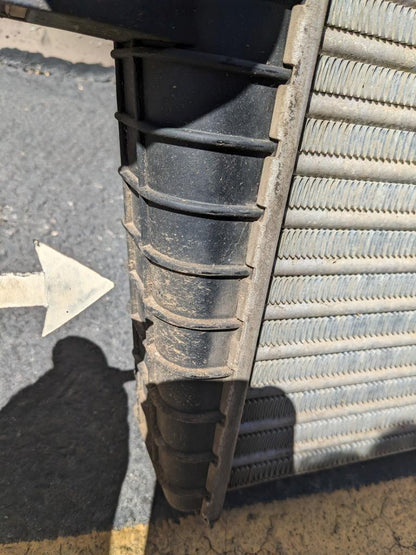 FORD 4C3Z-6K775-BA INTERCOOLER ASSEMBLY FOR 04 EXCURSION/F250SD-F550SD USED B2