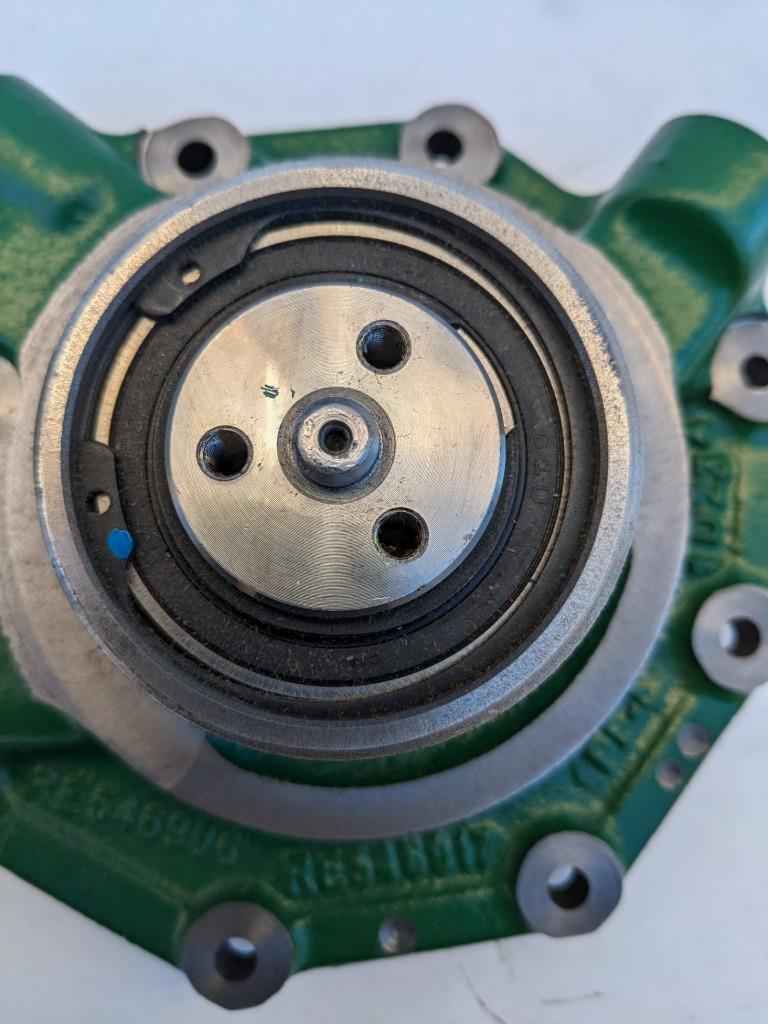 GENUINE JOHN DEERE HIGH FLOW WATER PUMP RE546906 R18