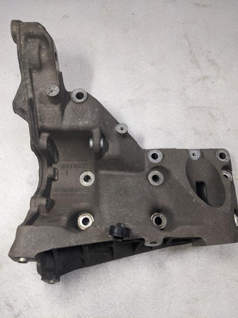 PORSCHE CAYENNE 4.5L LEFT ENGINE MOTOR BRACKET 9481022135R USED 996BGL