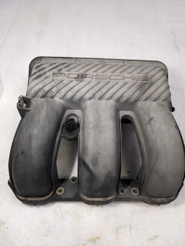 PORSCHE 911/996 INTAKE MANIFOLD/AIR DISTRIBUTOR 99611001555 USED 996B.G.L.