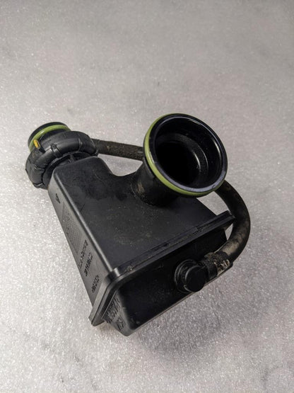 PORSCHE CAYMAN POWER STEERING HYDRAULIC FLUID RESERVOIR 98731422500 USED 996B.GL
