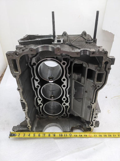 PORSCHE 911/996 RIGHT SIDE ENGINE BLOCK 9961011460R USED B2