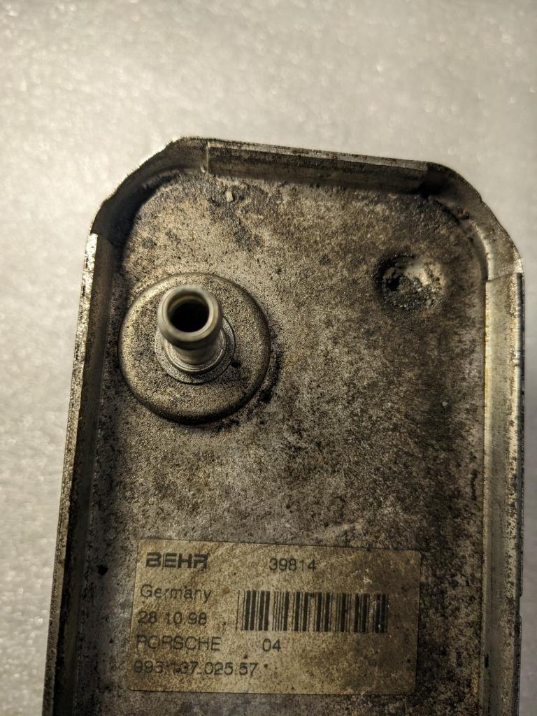PORSCHE 911 BOXSTER OIL COOLER 99613702557 USED 996B.G.L.