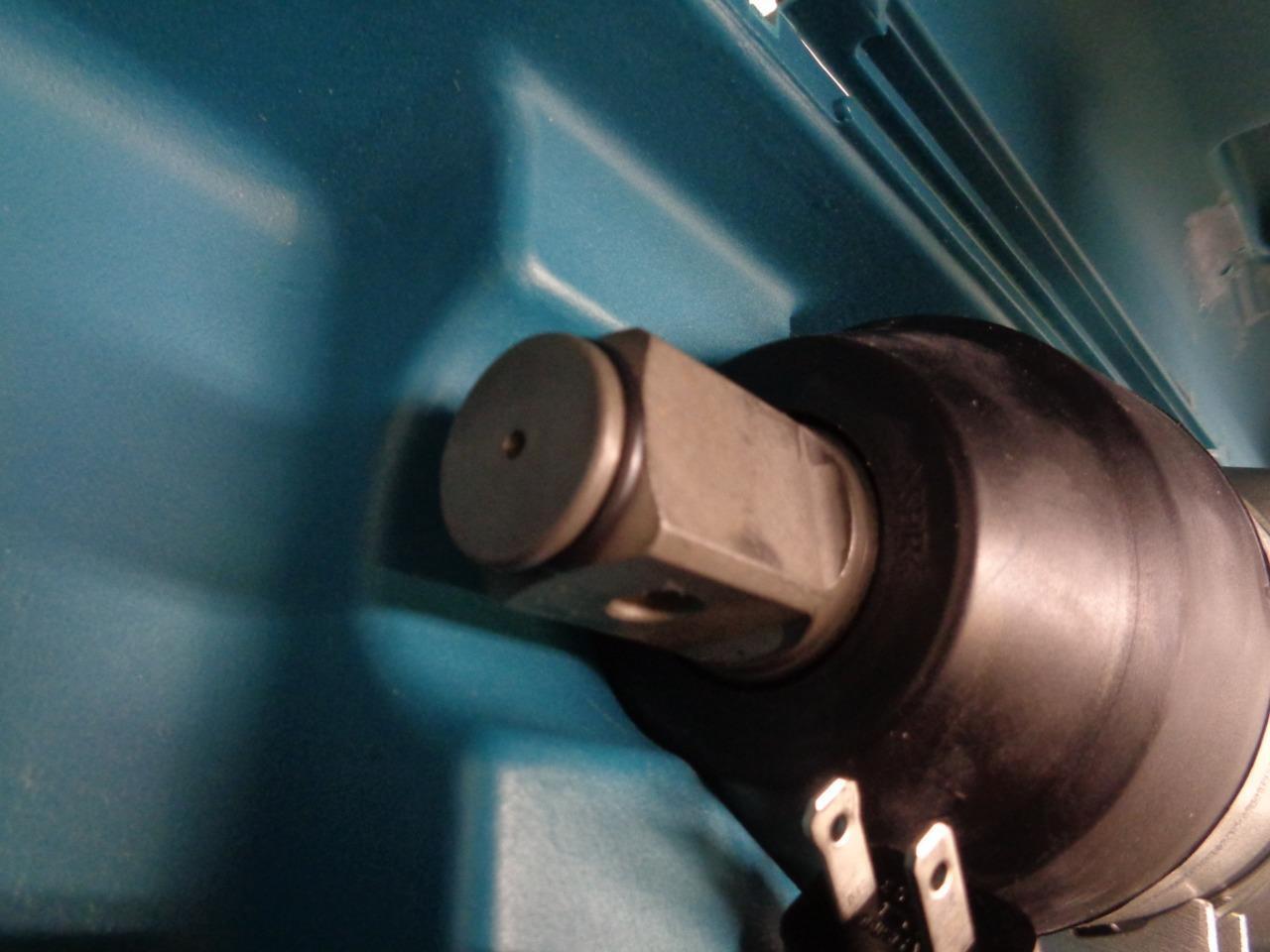 NEW MAKITA TW1000 IMPACT WRENCH 120 VAC 12A 1" 738LB/FT TORQUE MAX BSR35