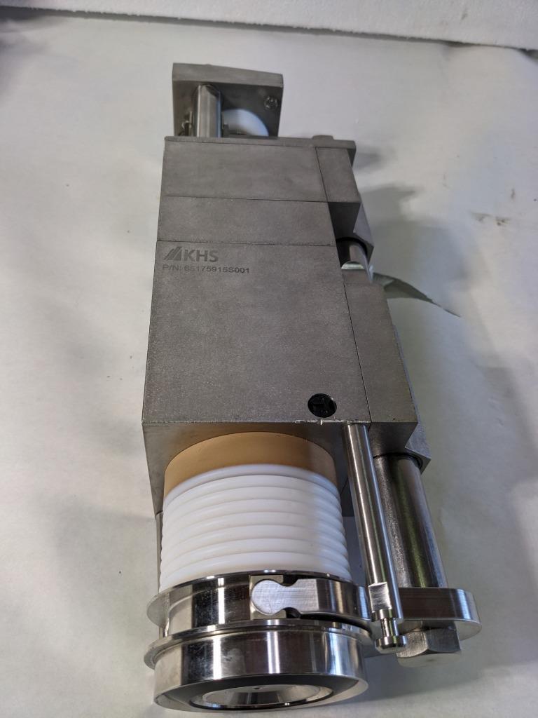 KHS PNEUMATIC CYLINDER 65175533S001 W/ APACHE 3800 CASE 8.39 X 5.6 X 3.25" R35