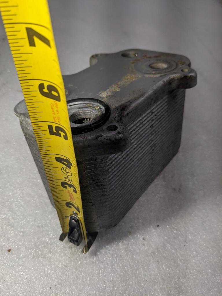 PORSCHE 911 OIL COOLER/RESERVIOR 99610702557 USED 996B.G.L.