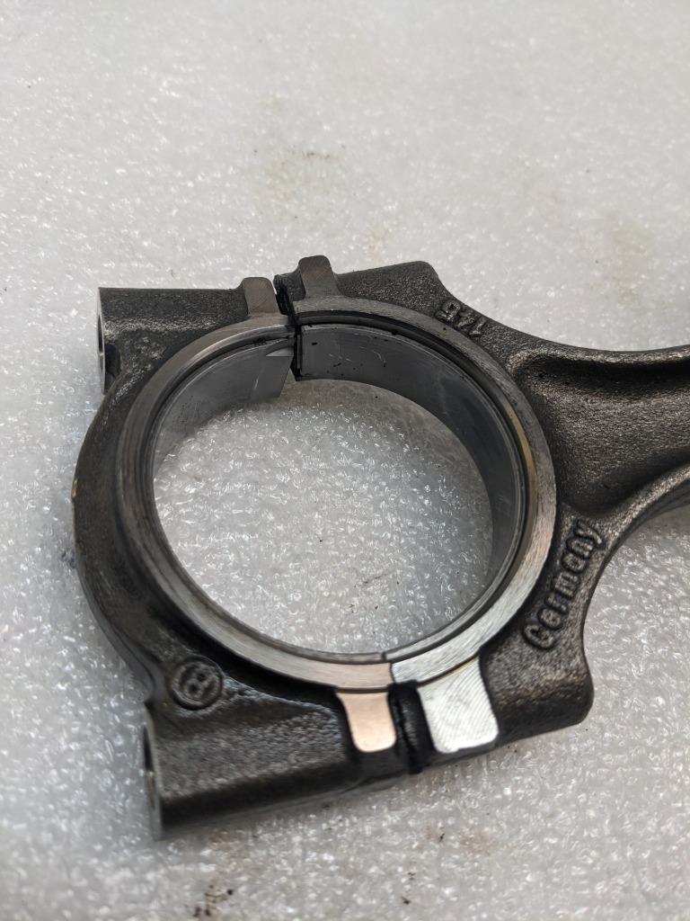 PORSCHE 986 BOXSTER 2.7L PISTON W/CONNECTING ROD #3 9961031028R USED 996GL2T1