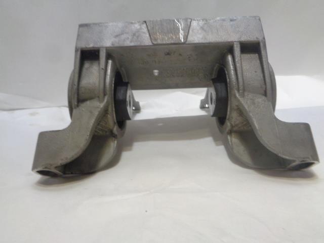 PORSCHE GENUINE FITS 977-375-033-03 TRAMISSION MOUNT R24T3