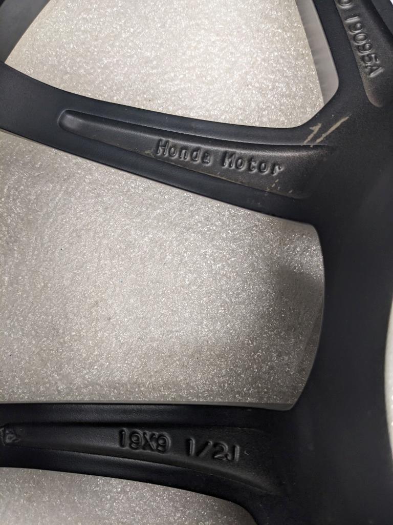 1 HONDA WHEEL 42700T60A92 19X9.5 ET60 POWDER COAT BLACK 5X120 NEW B2