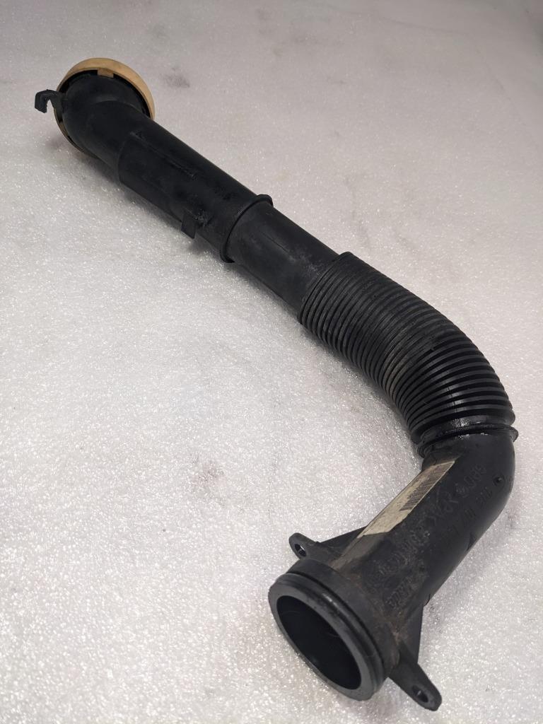 PORSCHE 996 997 OIL FILLER PIPE HOSE W CRANKCASE O-RING 99610715061 USED 996BGL
