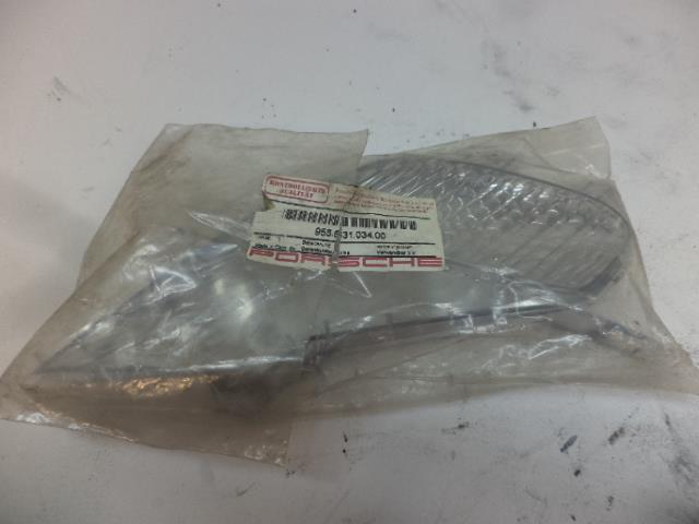 Porsche Cayenne Side Marker Lens 2003-2006 955 631 034 00 NEW GENUINE R25T4