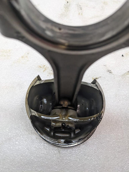 PORSCHE 911/996  CONNECTING PISTON ROD #5 9961031026R USED 996BGL2T2