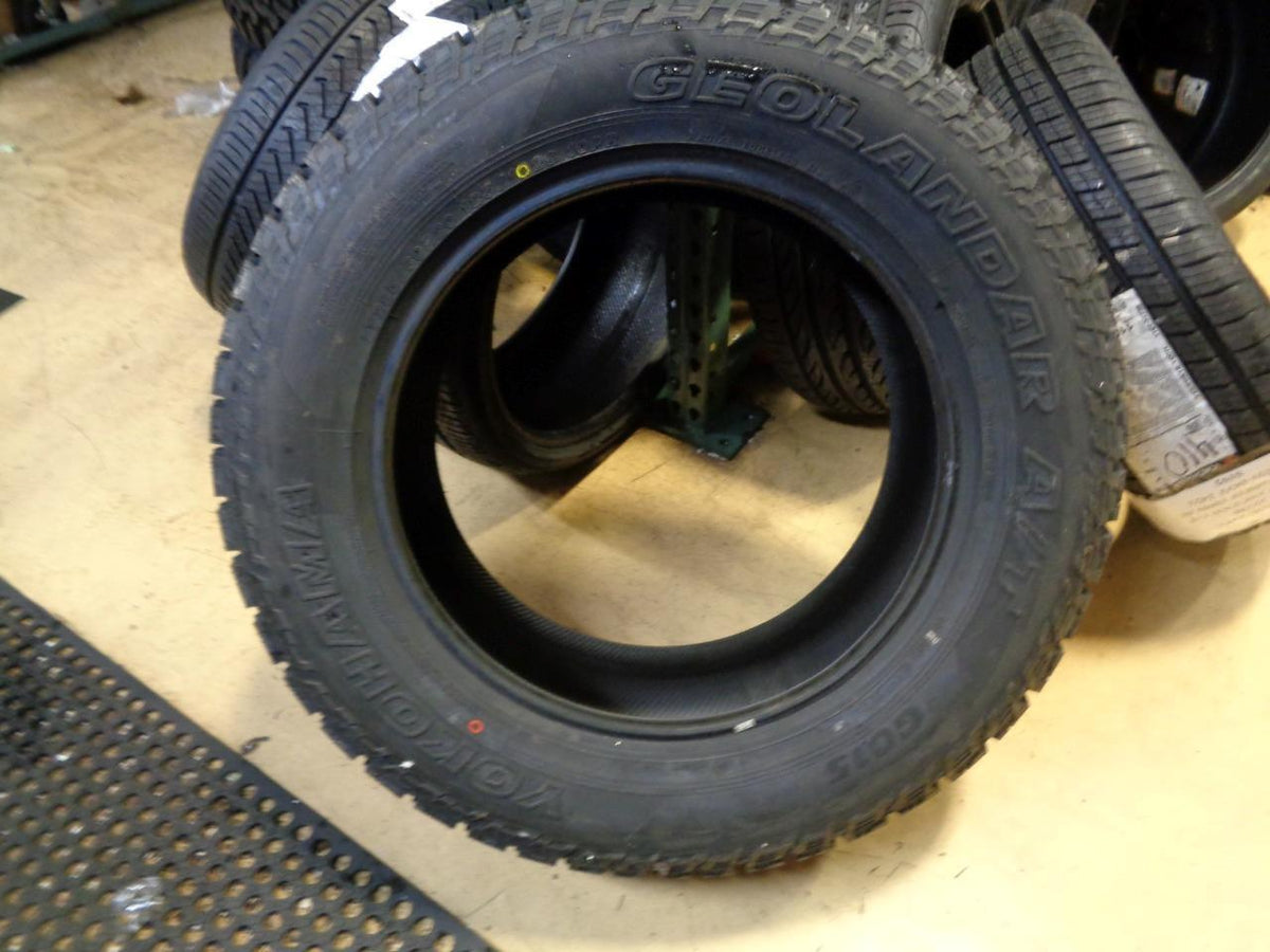 2 YOKOHAMA GEOLANDAR A/T LT 285 60 20 125/122Q LRE 10PLY ALL TERRAIN TIRES 01657