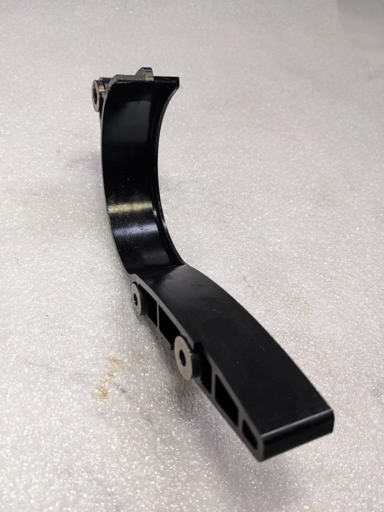 PORSCHE BOXSTER/CAYMAN ENGINE TIMING CHAIN CENTER GUIDE 99610516651 USED 996B.GL